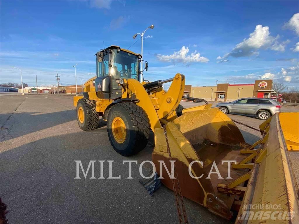 CAT 938M  휠로우더