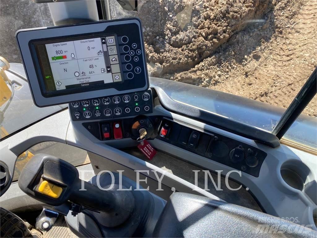 CAT 938M  휠로우더