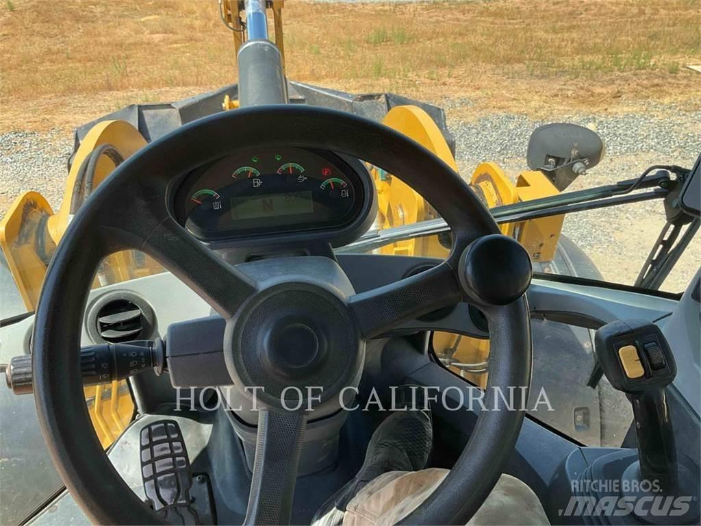 CAT 938M  휠로우더