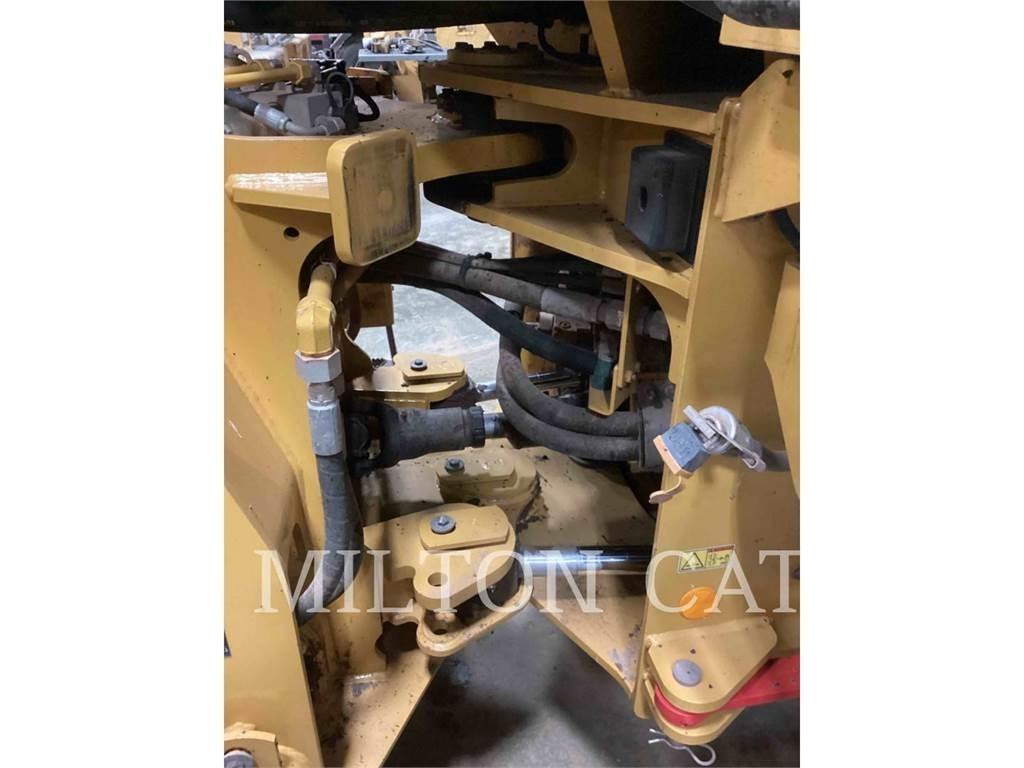 CAT 938M  휠로우더
