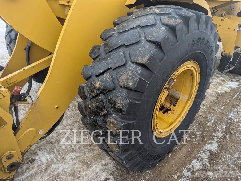 CAT 938M  휠로우더