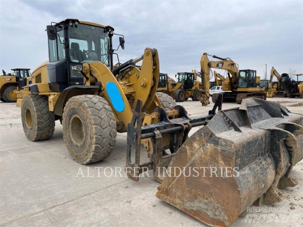 CAT 938M  휠로우더