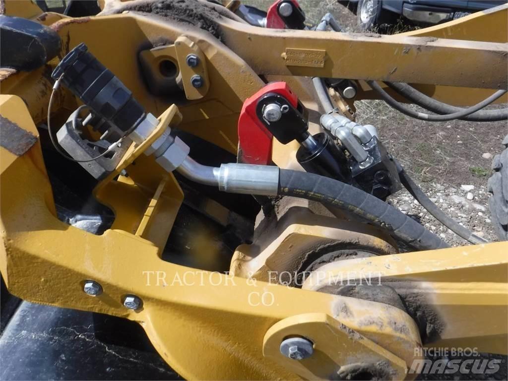 CAT 938M  휠로우더