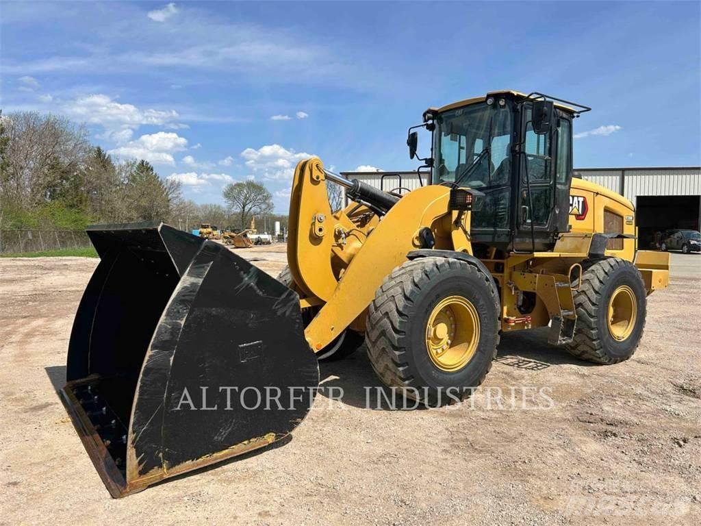 CAT 938M  휠로우더