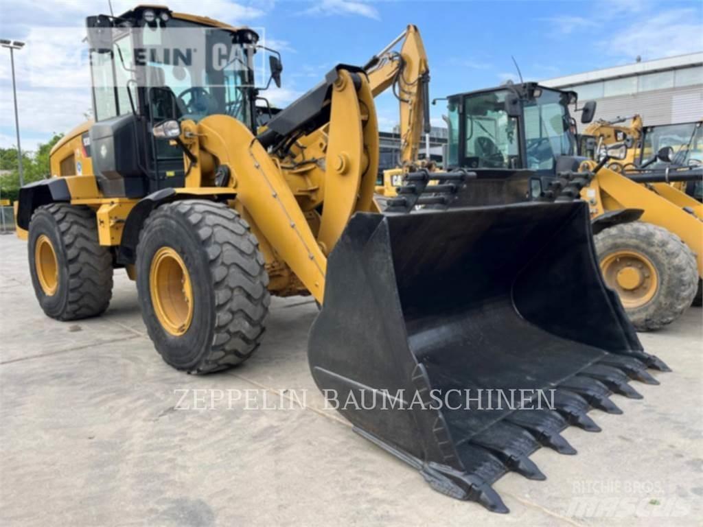 CAT 938M  휠로우더