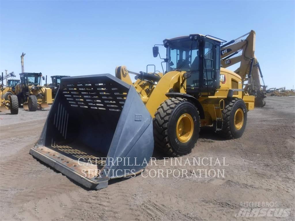 CAT 938M  휠로우더