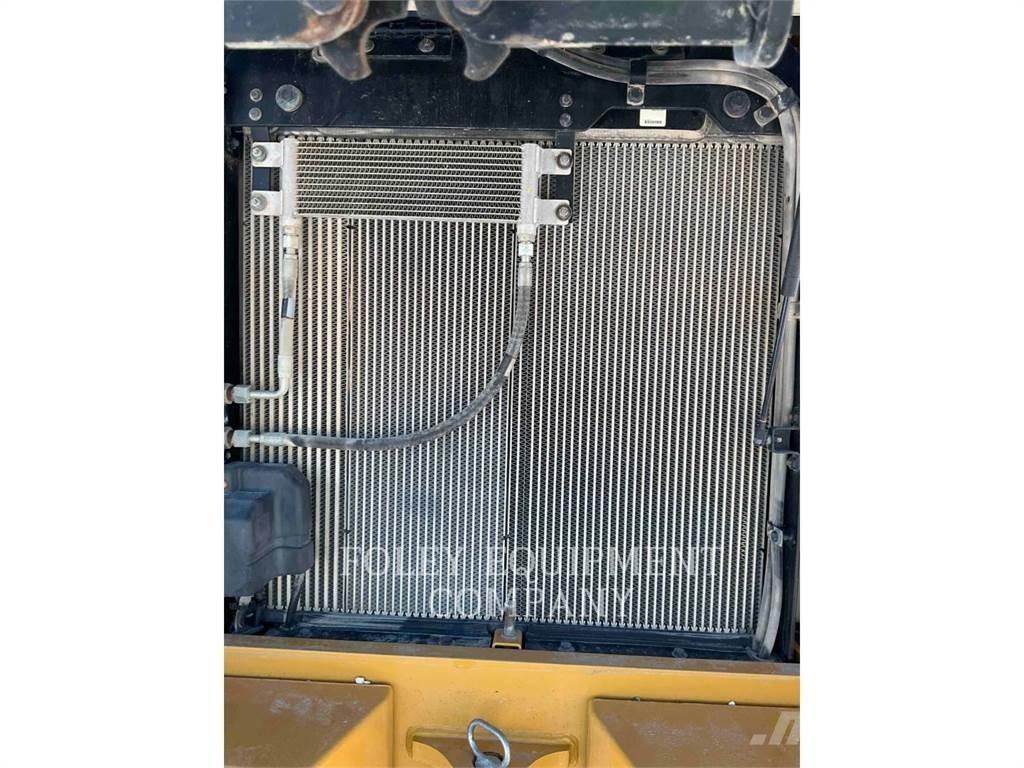 CAT 938M  휠로우더