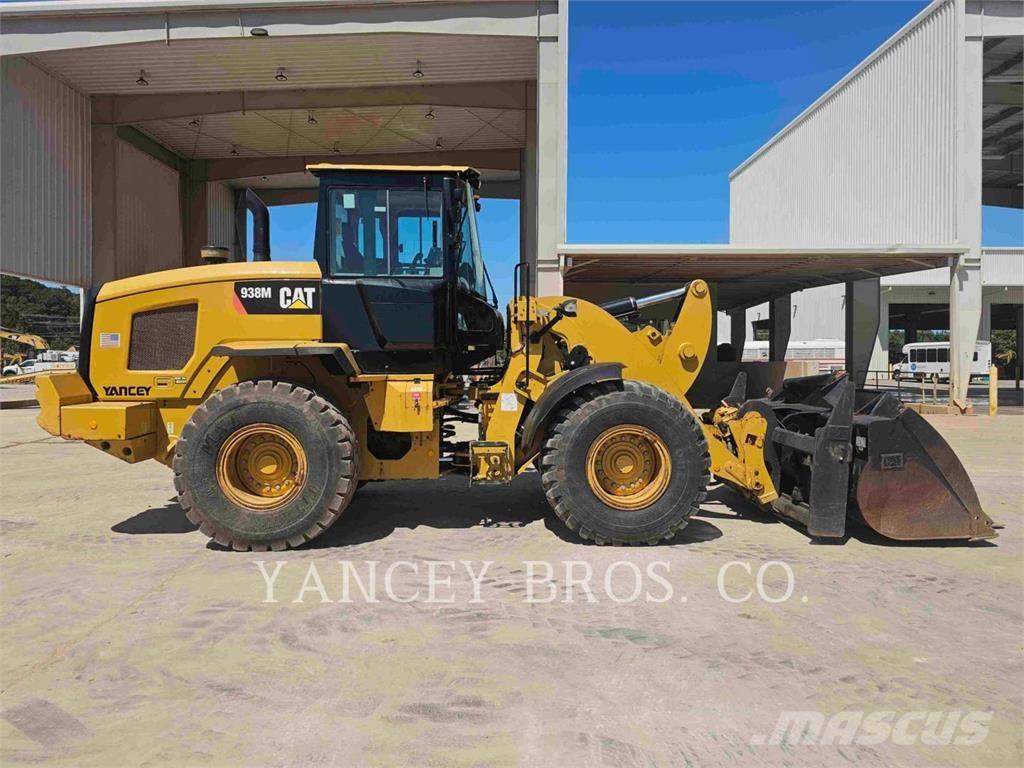 CAT 938M  휠로우더