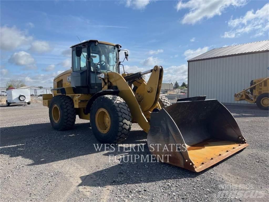 CAT 938M  휠로우더