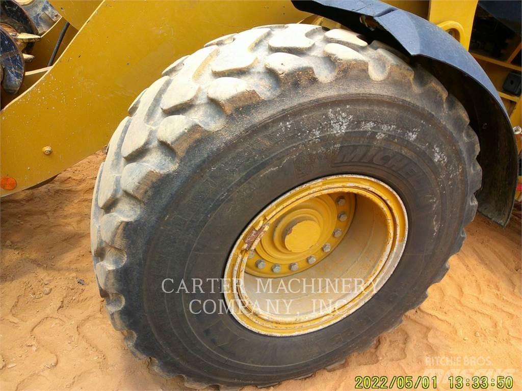 CAT 938M  휠로우더