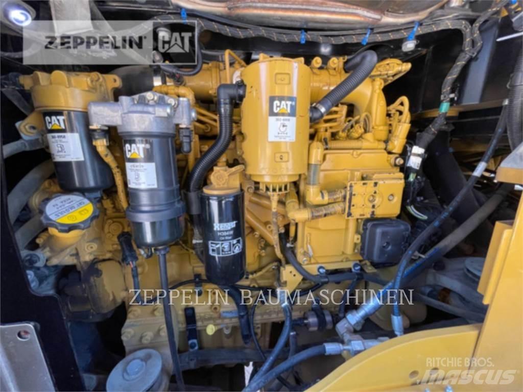 CAT 938M  휠로우더