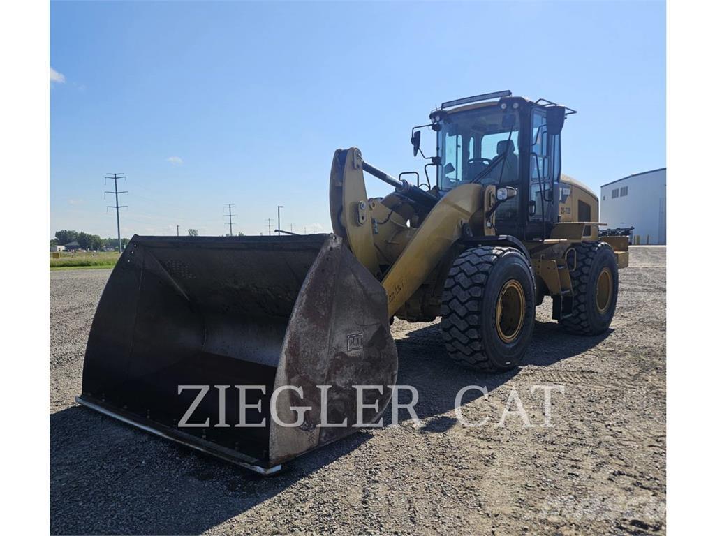 CAT 938M  휠로우더