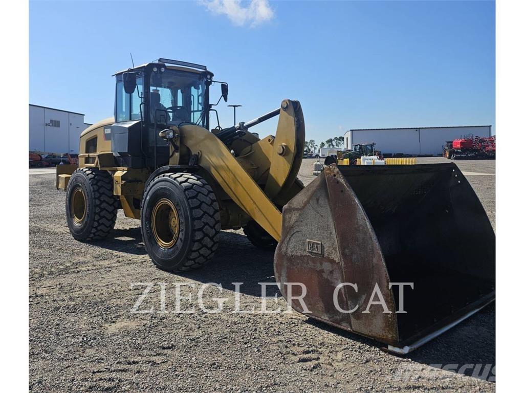 CAT 938M  휠로우더