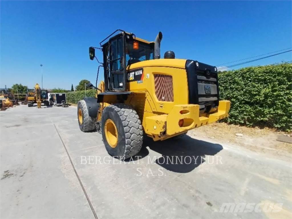 CAT 938M  휠로우더
