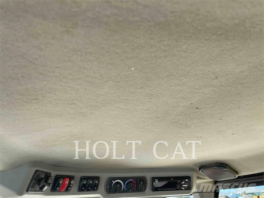 CAT 938M  휠로우더