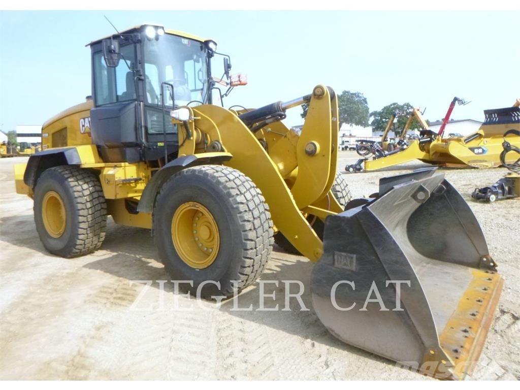 CAT 938M  휠로우더
