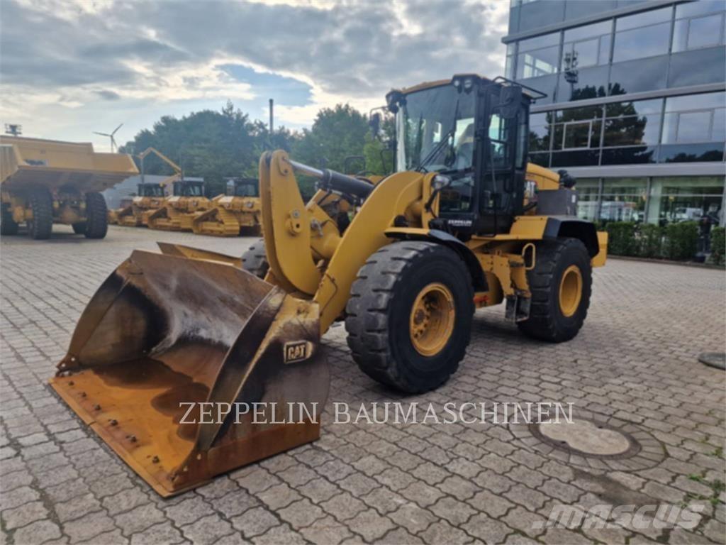 CAT 938M  휠로우더