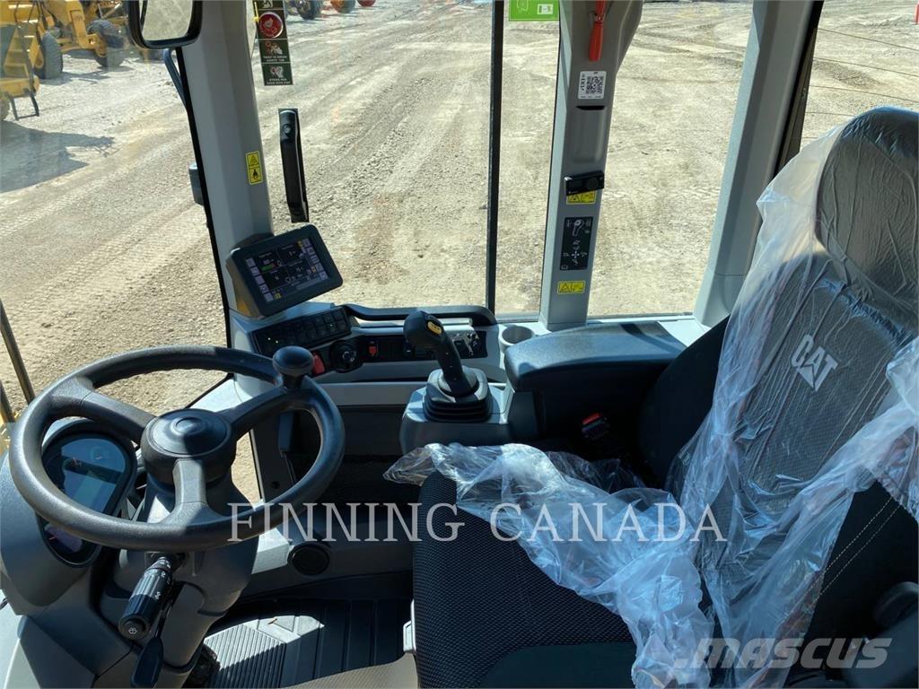 CAT 938M  휠로우더