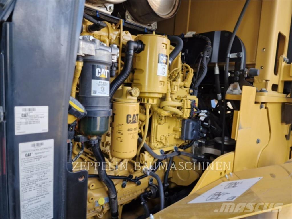 CAT 938M  휠로우더