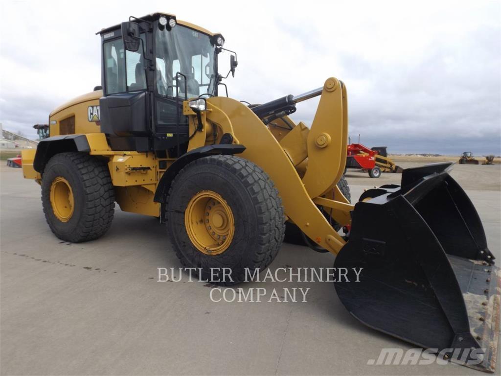 CAT 938M  휠로우더
