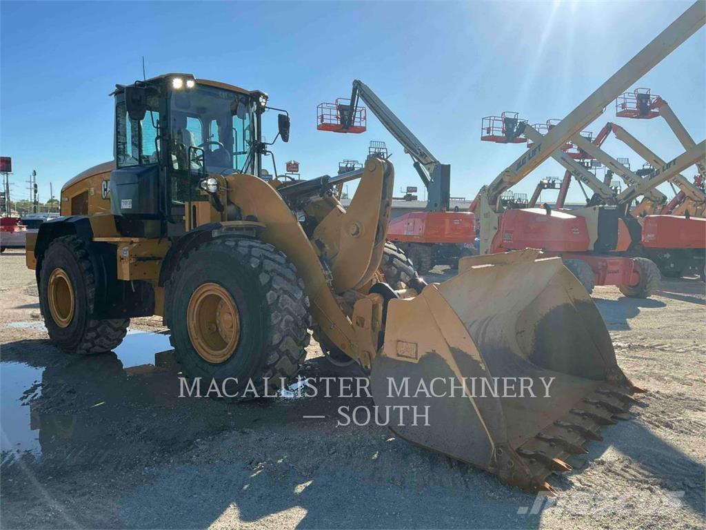 CAT 938M  휠로우더