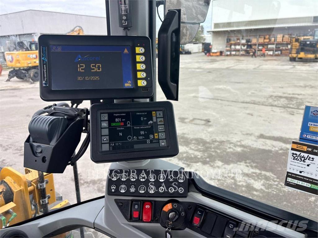 CAT 938M  휠로우더