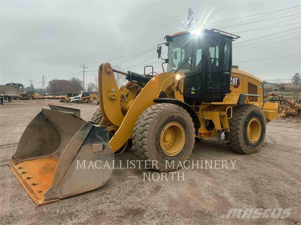 CAT 938M  휠로우더