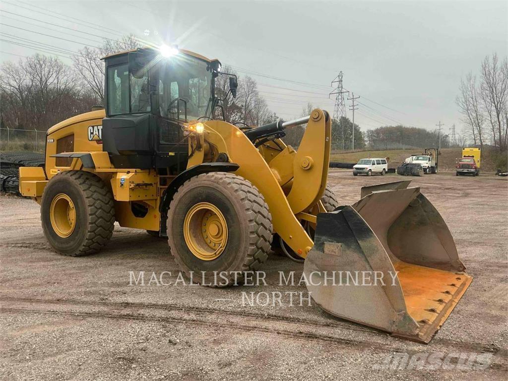 CAT 938M  휠로우더
