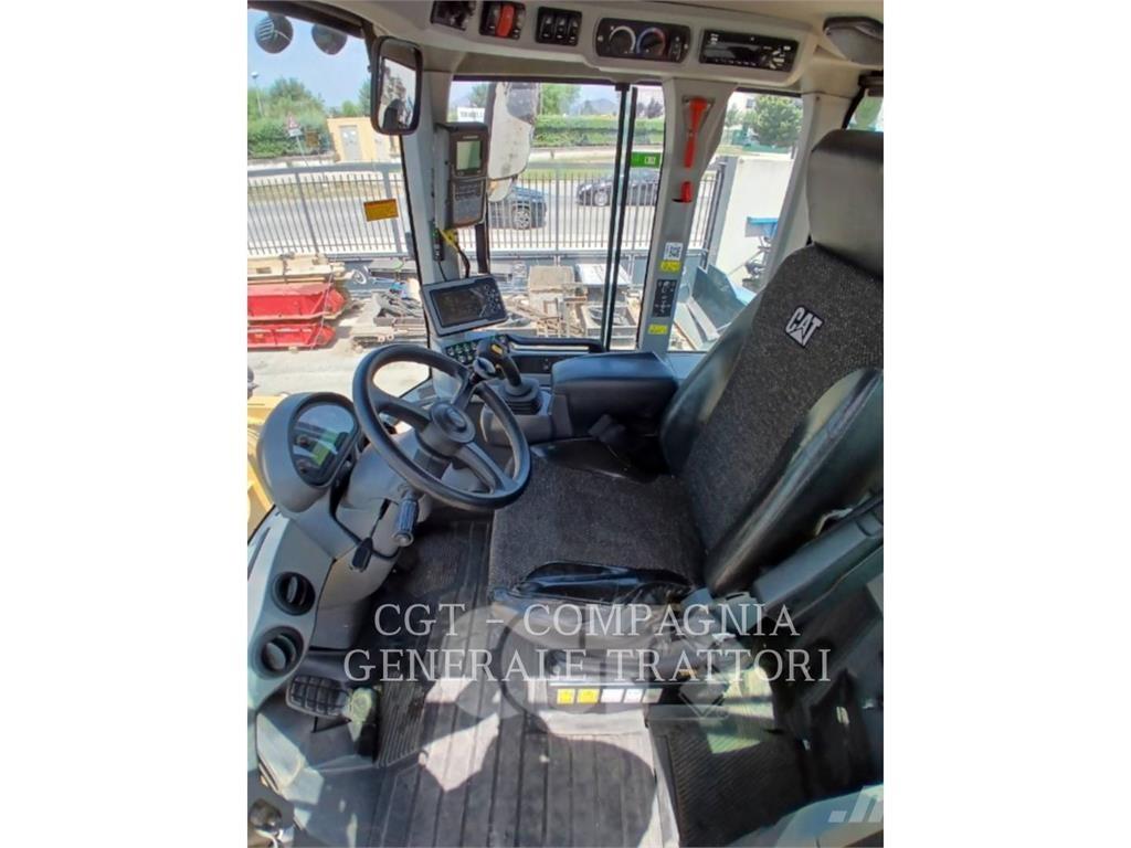 CAT 938M  휠로우더