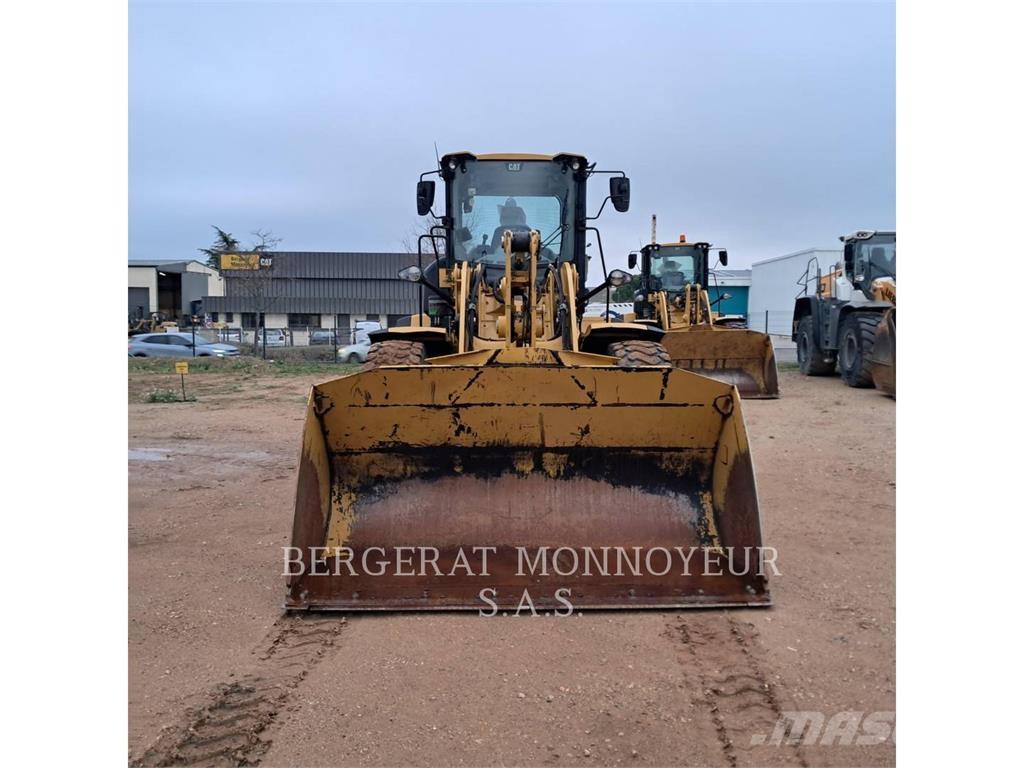 CAT 938M  휠로우더