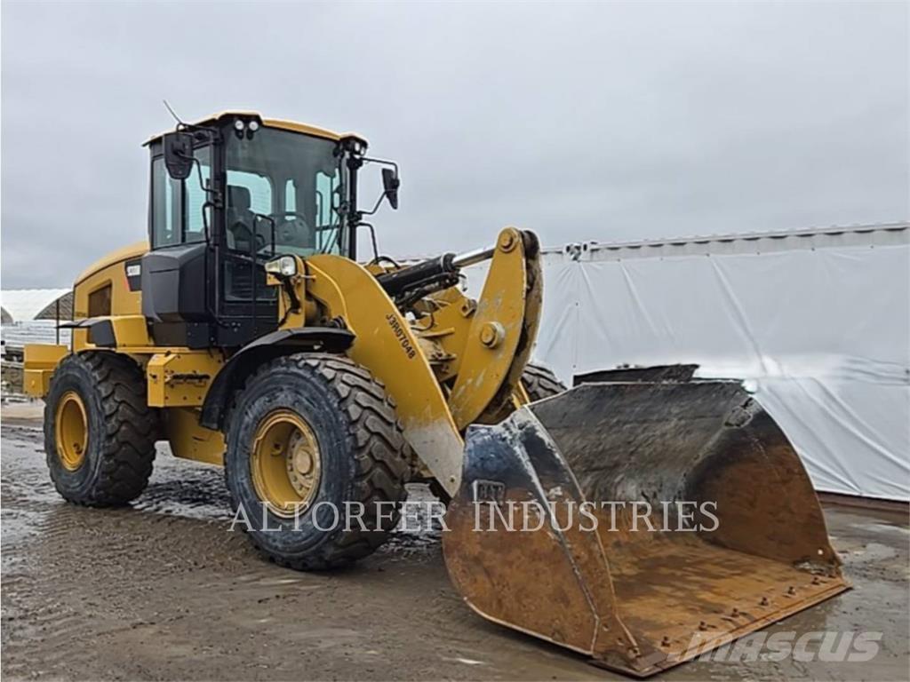 CAT 938M  휠로우더