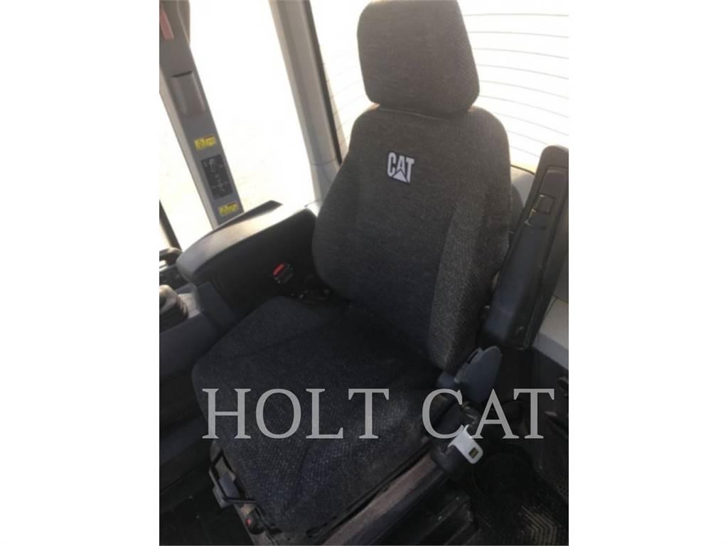 CAT 938M  휠로우더