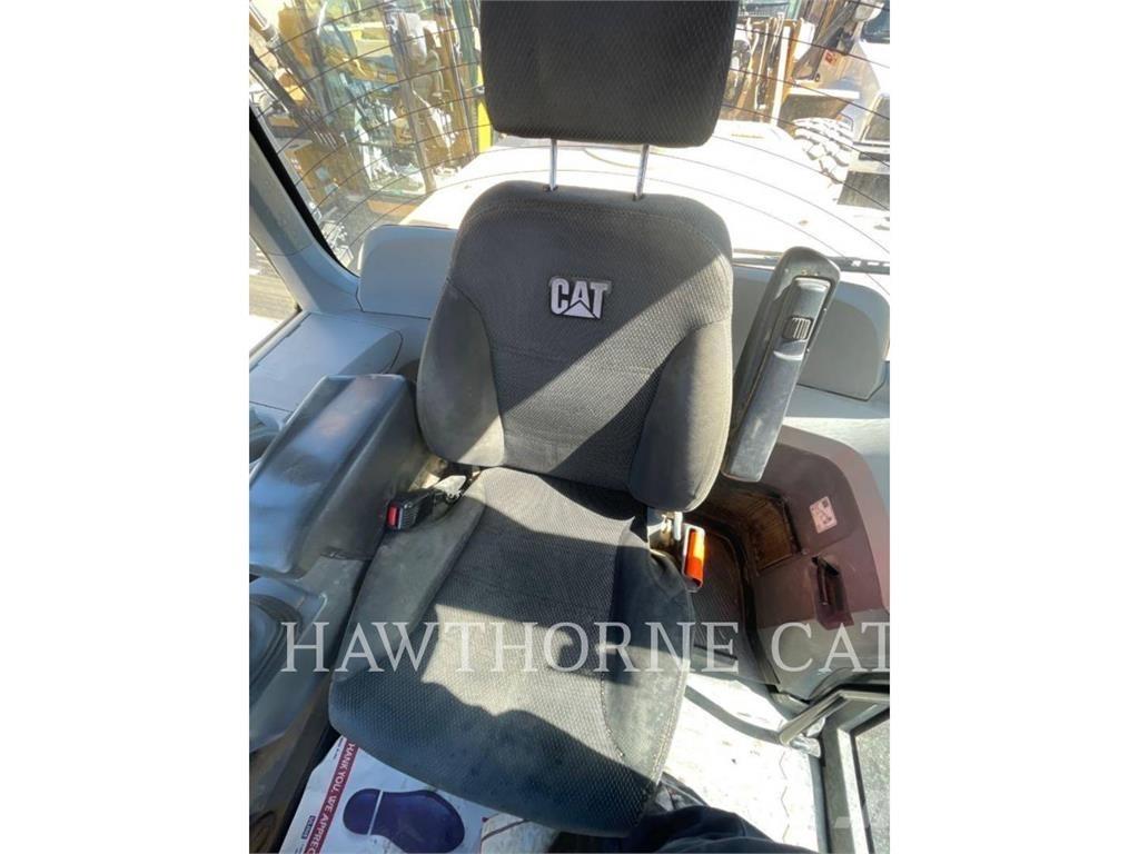 CAT 938M  휠로우더