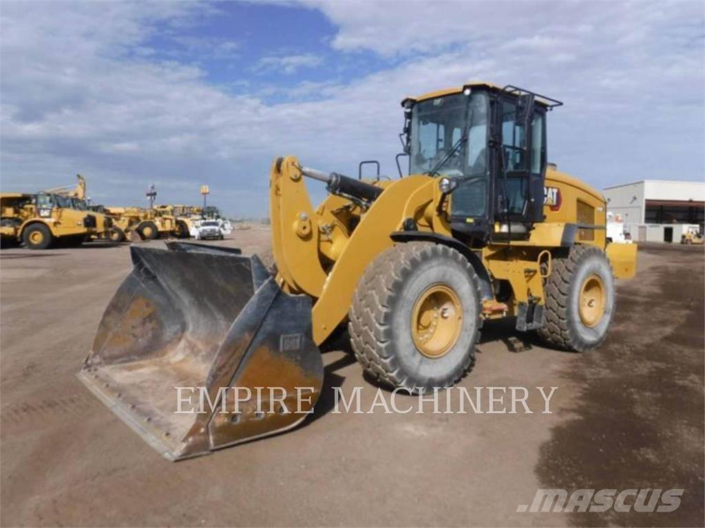 CAT 938M FC  휠로우더