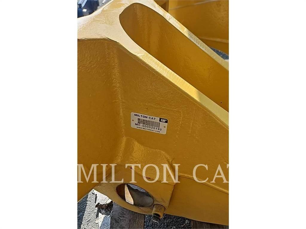CAT 938M ISO COUPLER 퀵 커넥터