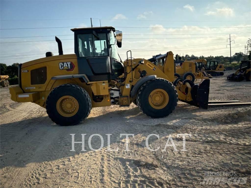 CAT 938M QC  휠로우더