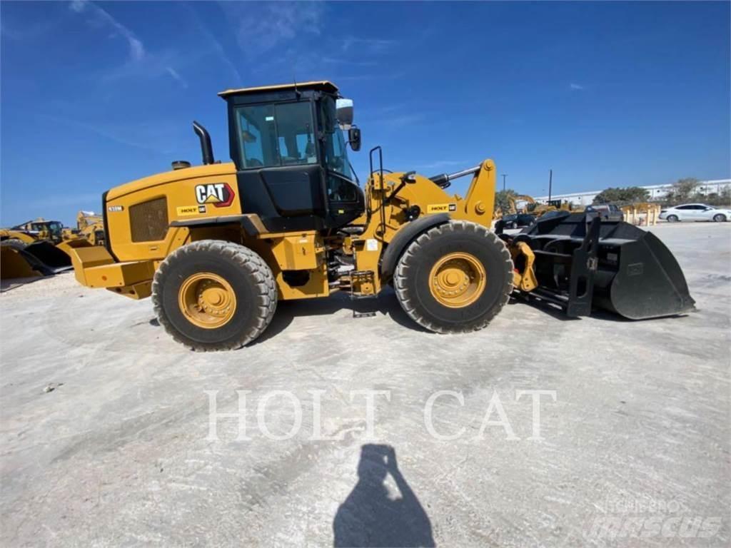 CAT 938M QC  휠로우더