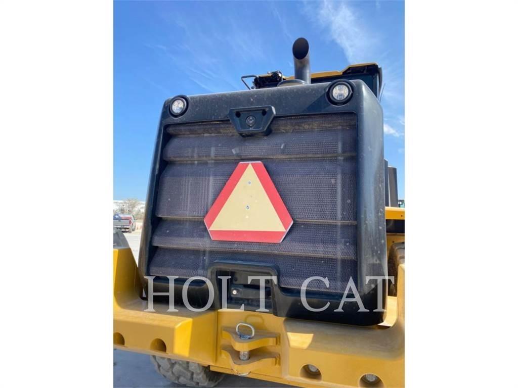 CAT 938M QC  휠로우더