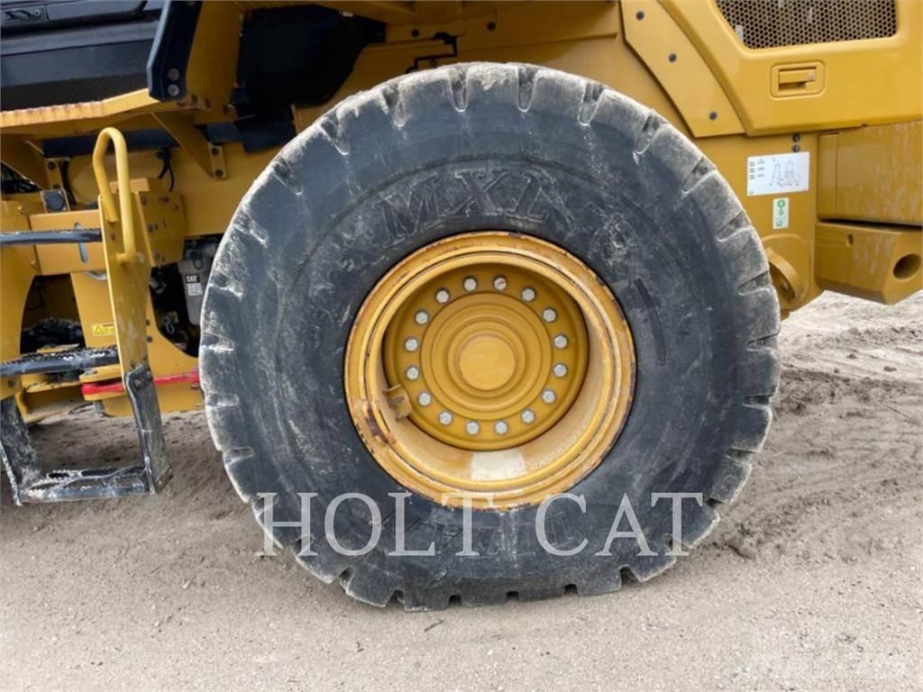 CAT 938M QC  휠로우더