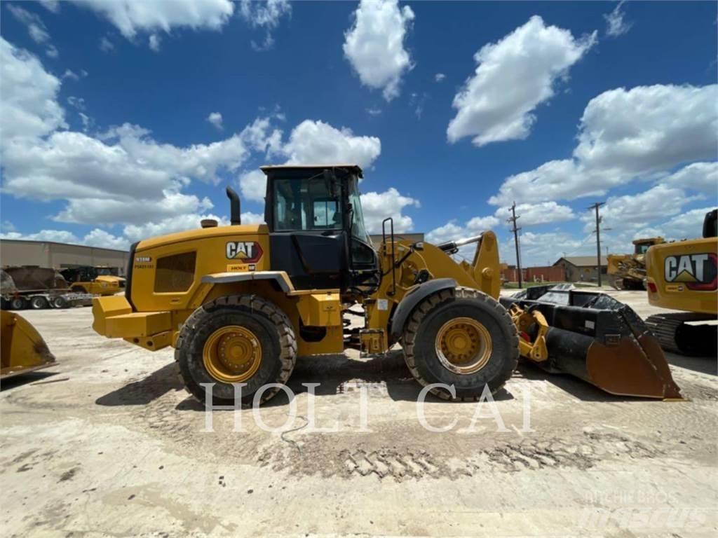 CAT 938M QC  휠로우더