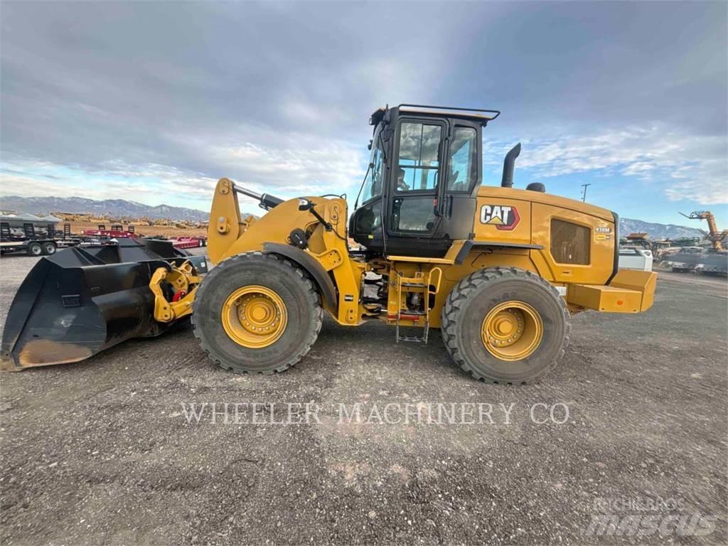 CAT 938M QC  휠로우더