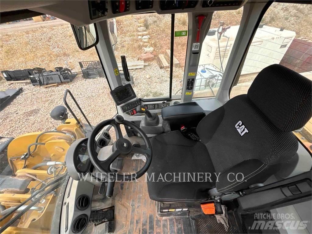 CAT 938M QC  휠로우더