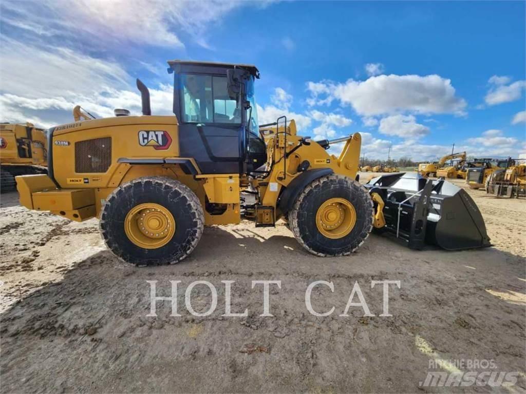 CAT 938M QC  휠로우더
