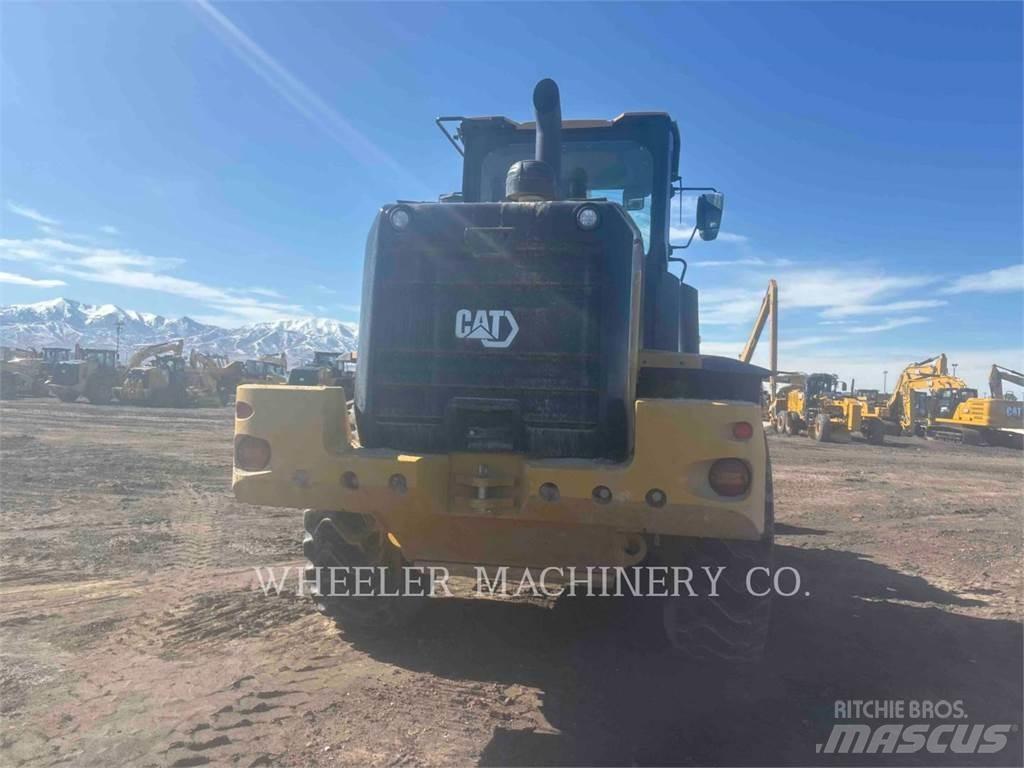 CAT 938M QC  휠로우더