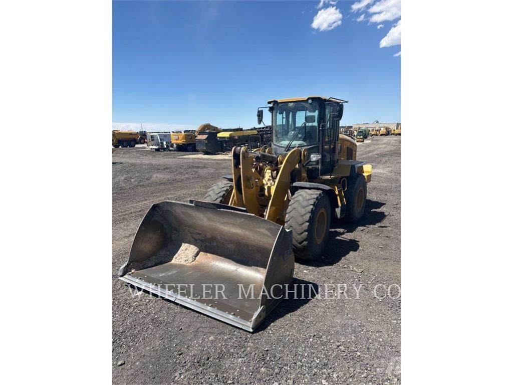 CAT 938M QC  휠로우더