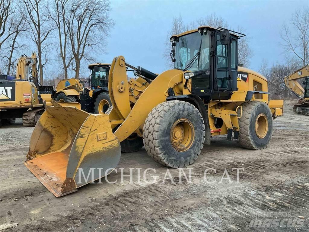 CAT 938M R+  휠로우더