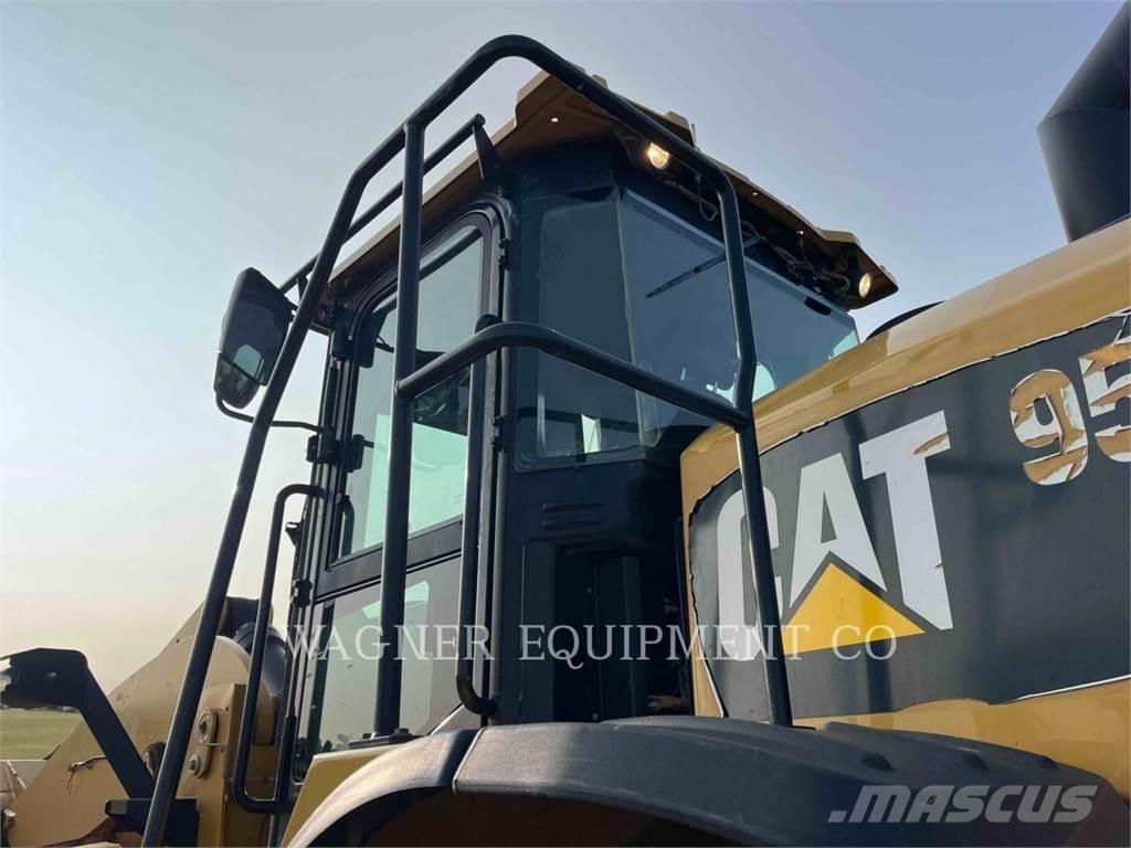 CAT 950M  휠로우더