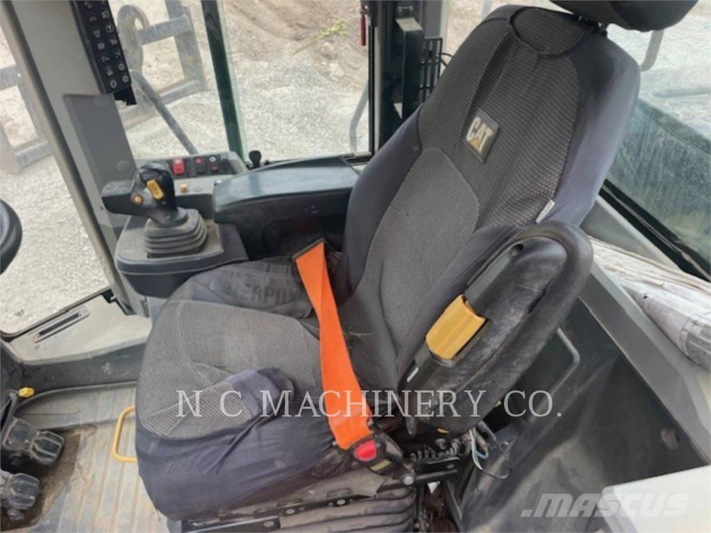 CAT 950M  휠로우더