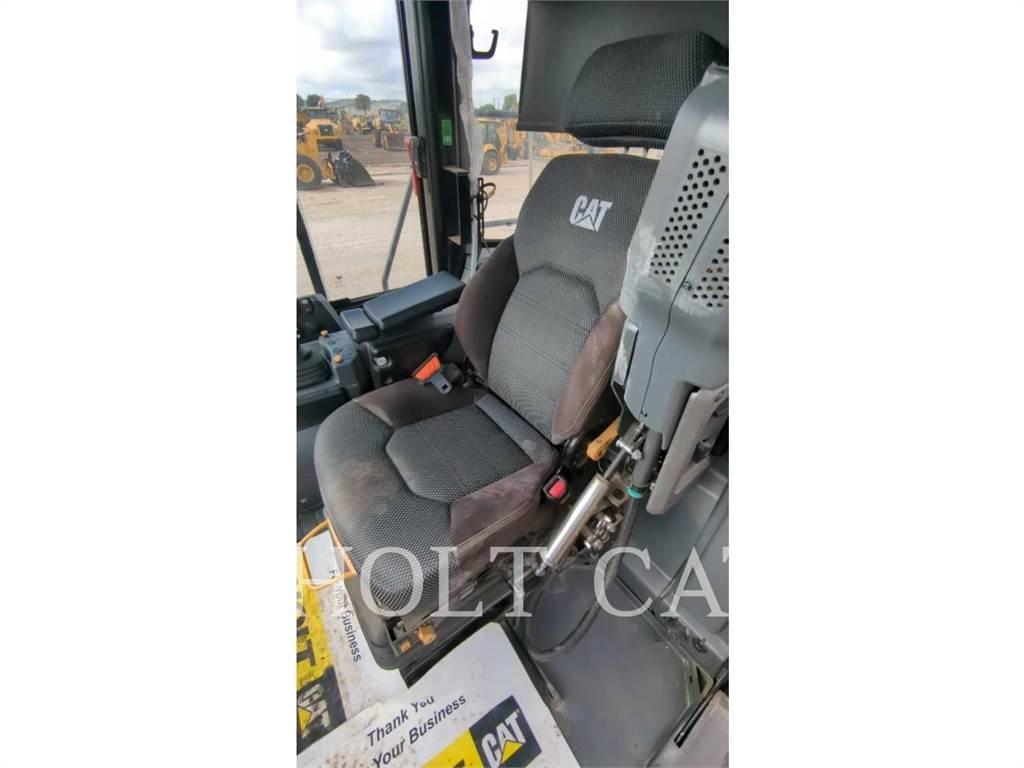 CAT 950M QC  휠로우더