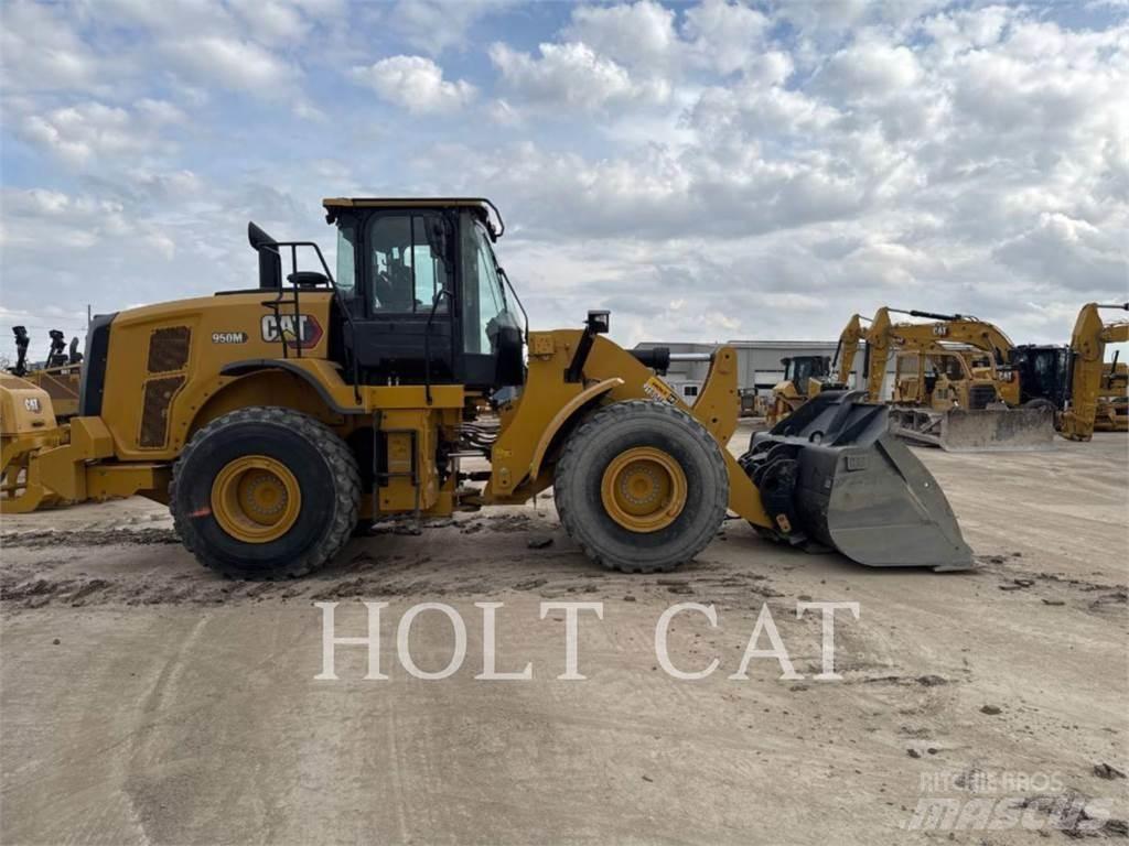 CAT 950M QC  휠로우더